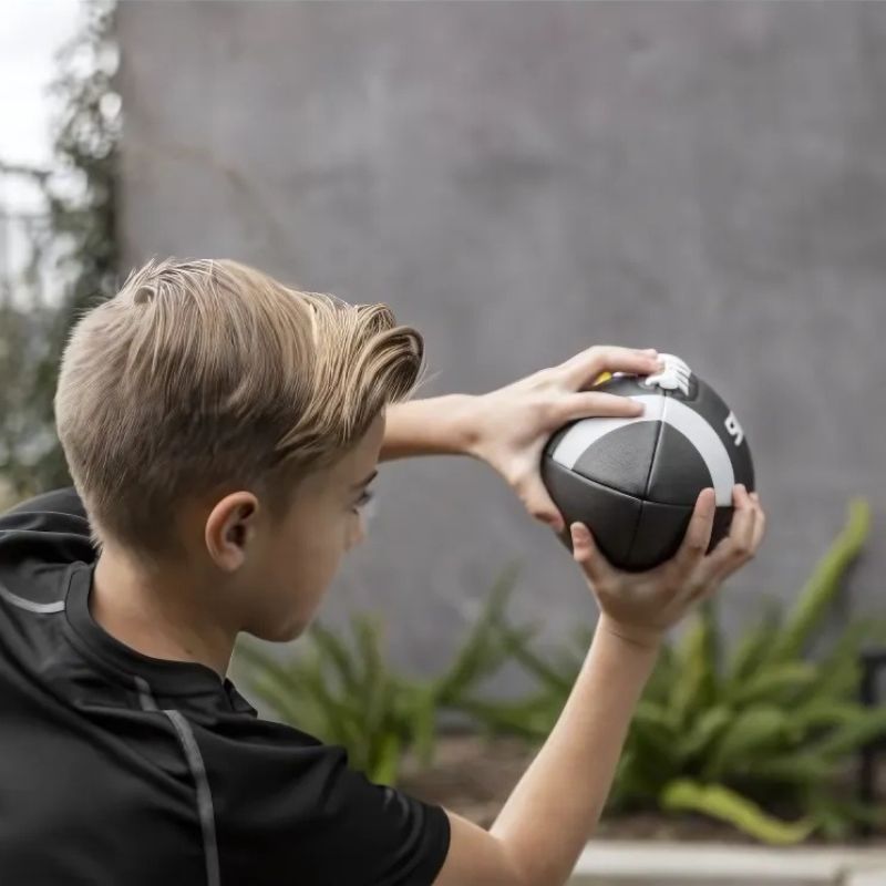 SKLZ Pass N Catch Football (11014) - Attrezzo per l'allenamento dei passaggi e delle ricezioni